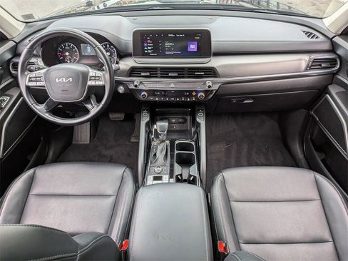 Certified 2022 Kia Telluride S image 25