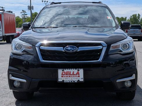 Used 2018 Subaru Forester 2.5i Touring AWD/4WD image 2