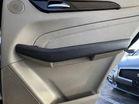 Used 2013 Mercedes-Benz ML 350 ML 350 4MATIC Sport Utility 4D image 25