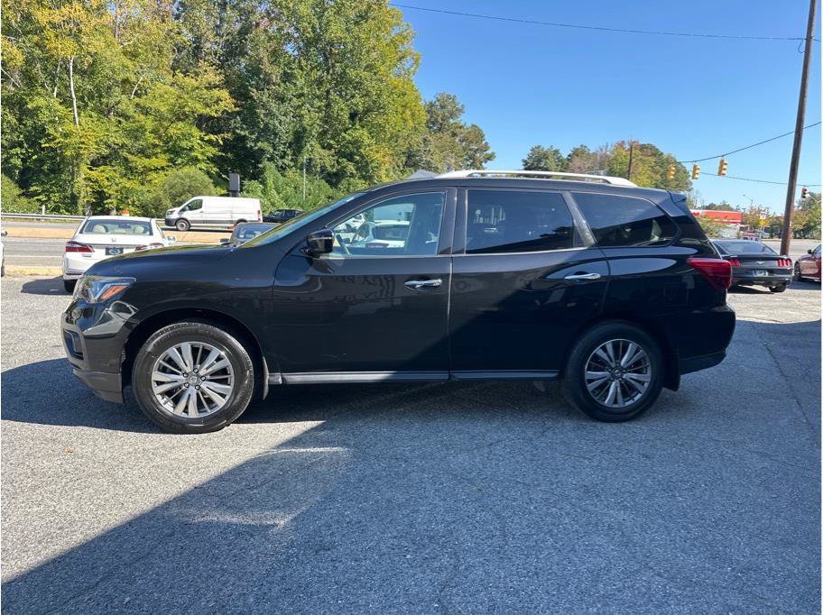 Used 2020 Nissan Pathfinder S FWD image 4