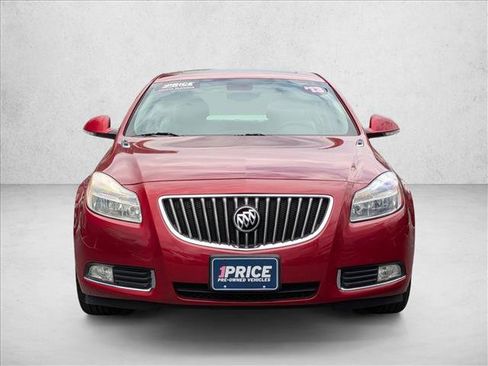 Used 2013 Buick Regal Premium FWD image 2
