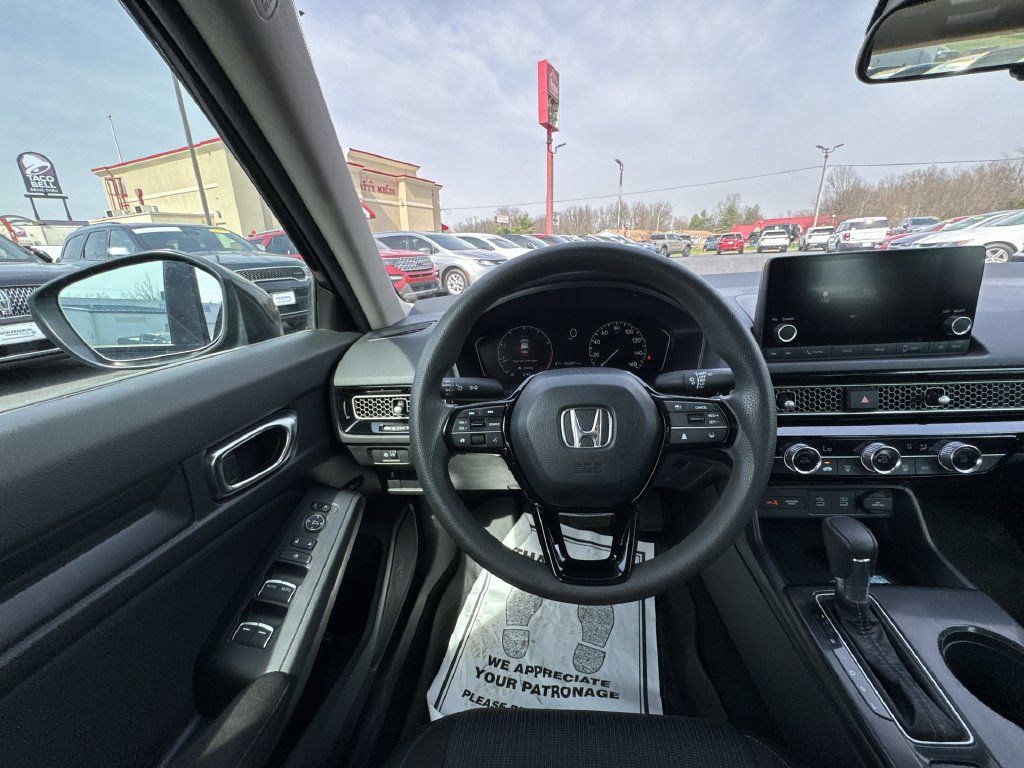 Used 2025 Honda Civic LX image 15