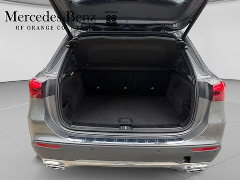 Used 2026 Mercedes-Benz GLA 250 4MATIC image 9
