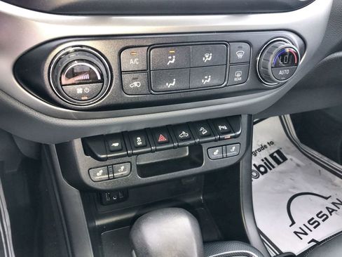 Used 2022 Chevrolet Colorado Z71 image 18