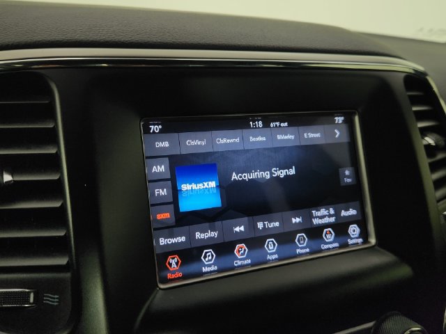Used 2020 Jeep Grand Cherokee Laredo AWD/4WD image 26