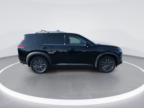 Used 2023 Nissan Pathfinder SL w/ SL Premium Package AWD/4WD image 9