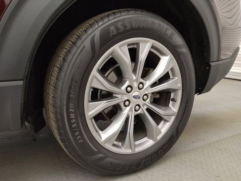 Used 2022 Ford Explorer Limited w/ Equipment Group 301A image 31