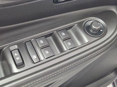 Used 2022 Buick Encore Preferred w/ Safety Package AWD/4WD image 23