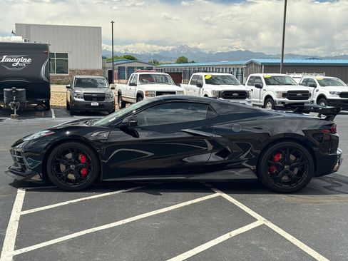 Used 2022 Chevrolet Corvette Stingray Premium Conv w/ Z51 Performance Package RWD image 8