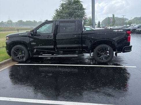 Used 2020 Chevrolet Silverado 1500 RST w/ Texas Edition AWD/4WD image 9