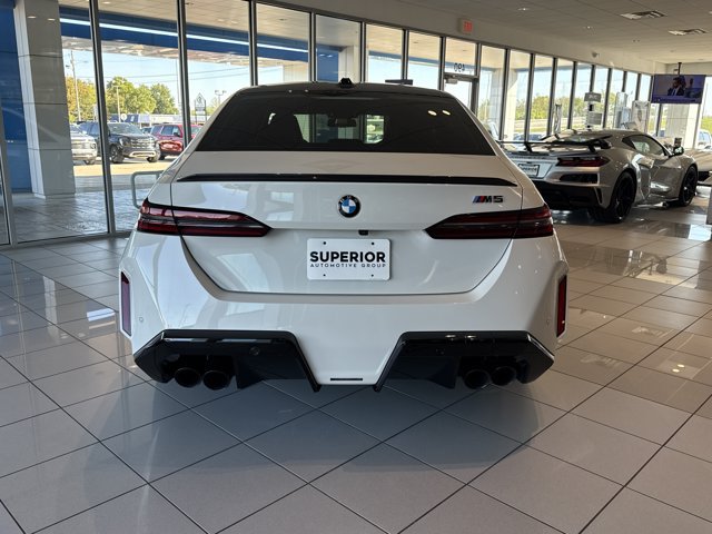 Used 2026 BMW M5 w/ Carbon Package AWD/4WD image 4