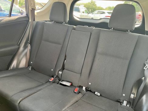 Used 2017 Toyota RAV4 LE w/ Carpet Mat Package AWD/4WD image 14