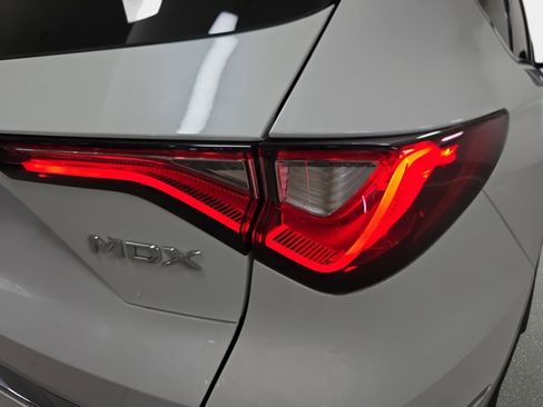 Used 2023 Acura MDX FWD w/ Technology Package image 33