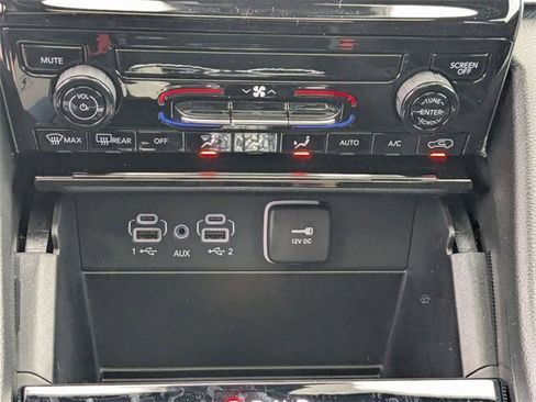 New 2025 Jeep Grand Cherokee L Laredo image 20