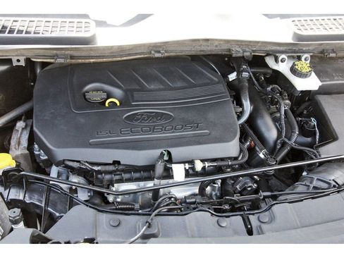 Used 2018 Ford Escape SE w/ SE Sport Appearance Package image 35