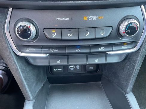 Used 2020 Hyundai Santa Fe SEL image 36