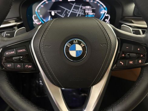 Used 2023 BMW 530e 530e w/ Premium Package image 17