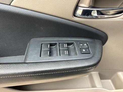 Used 2017 Honda Ridgeline RTL-T image 18