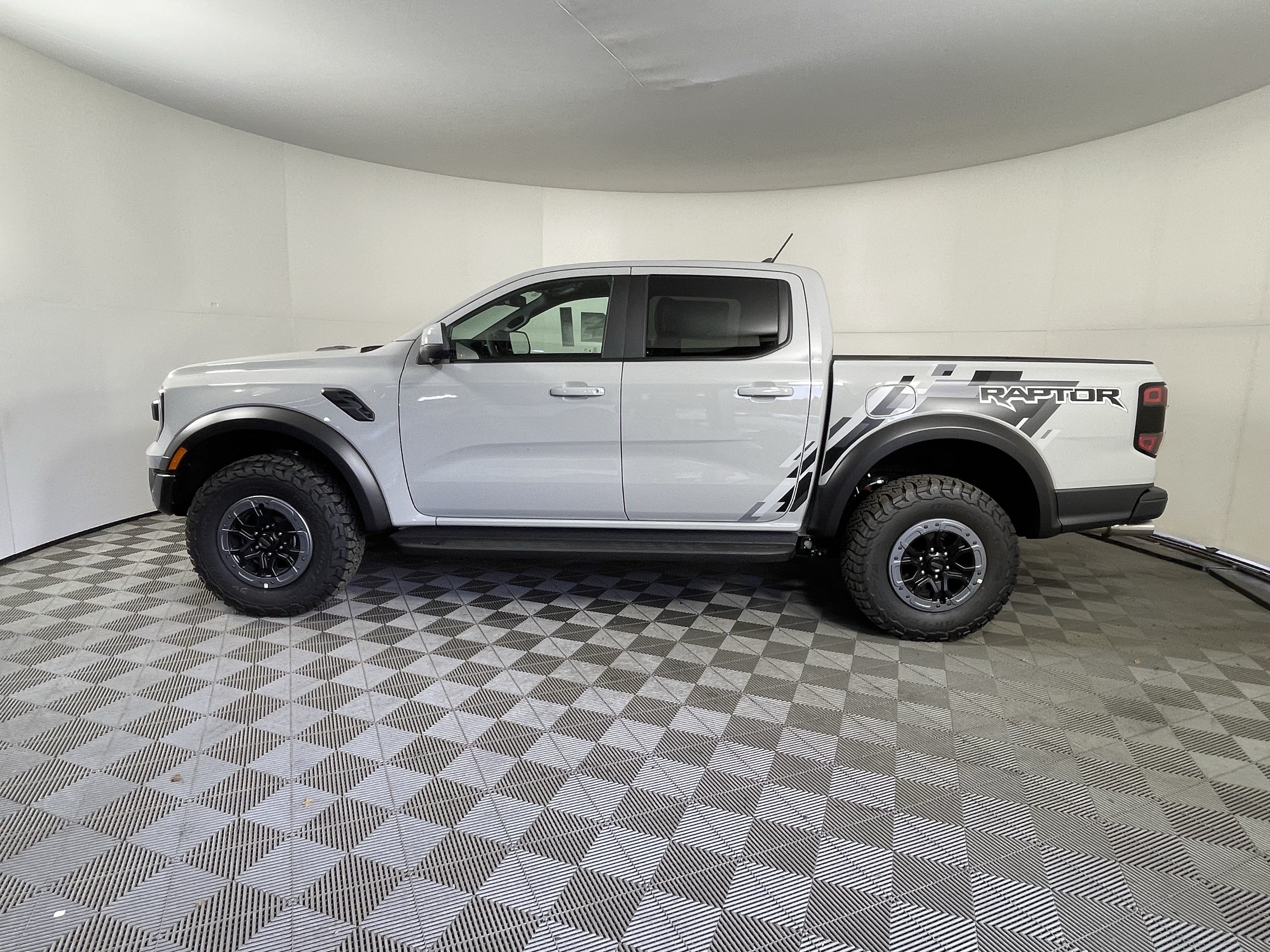 New 2026 Ford Ranger Raptor AWD/4WD image 2