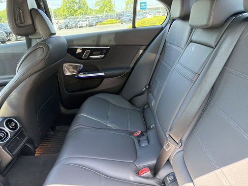 Used 2025 Mercedes-Benz C 300 Sedan image 32
