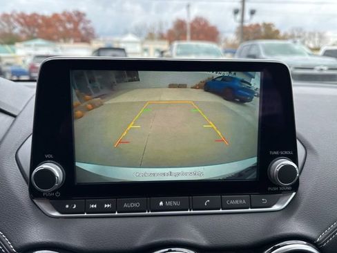 Used 2022 Nissan Sentra SV image 19