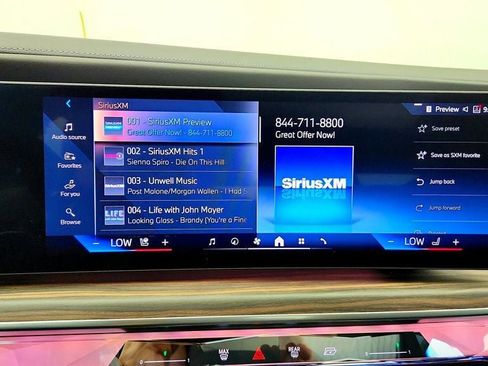 Used 2023 BMW 740i w/ Parking Assistance Package RWD image 36