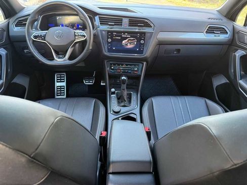 Used 2023 Volkswagen Tiguan SE R-Line image 19