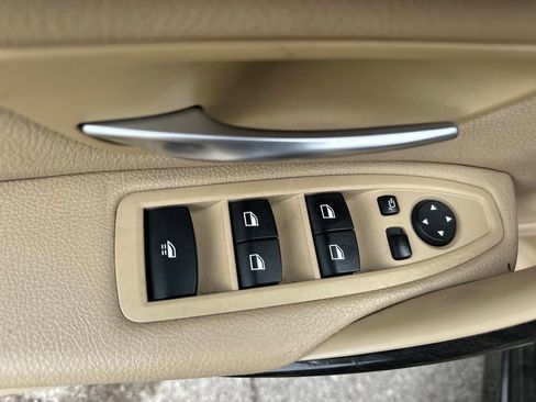 Used 2016 BMW 428i Convertible RWD image 10