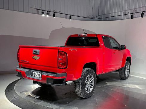 Used 2019 Chevrolet Colorado W/T w/ Custom Special Edition image 13