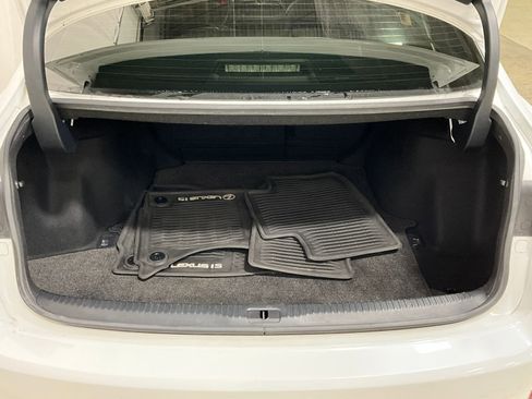 Used 2015 Lexus IS 350 AWD image 24