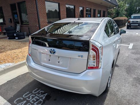 Used 2013 Toyota Prius Three FWD image 3