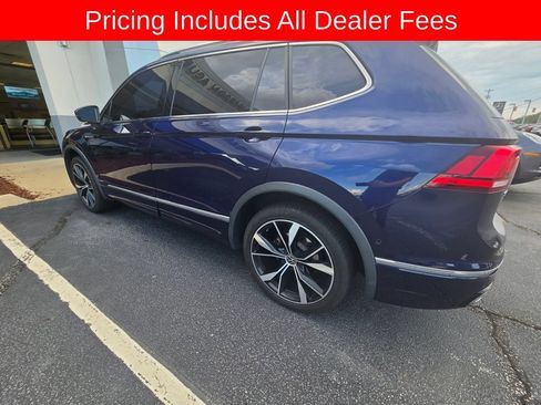 Used 2022 Volkswagen Tiguan SEL R-Line AWD/4WD image 2