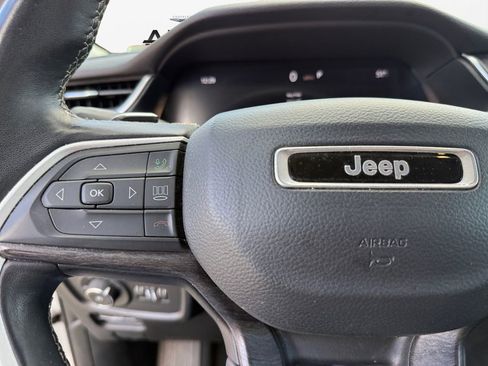 Certified 2022 Jeep Grand Cherokee L Limited w/ Black Appearance Package image 25