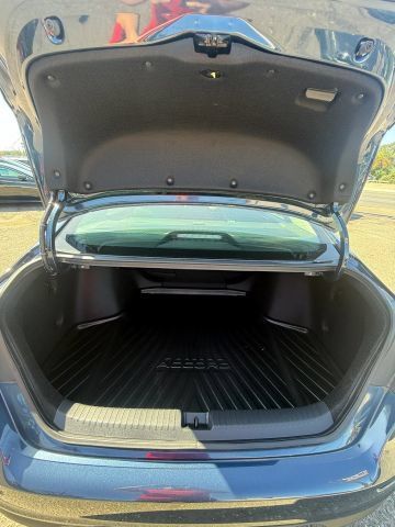 Used 2024 Honda Accord EX image 11