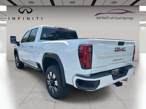 Used 2025 GMC Sierra 2500 Denali w/ Technology Package AWD/4WD image 5