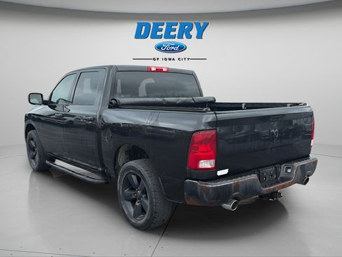 Used 2017 RAM 1500 Express w/ Black Ram 1500 Express Group AWD/4WD image 7