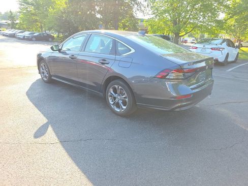 Used 2023 Honda Accord EX image 5