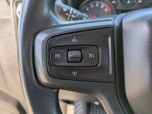 Used 2022 Chevrolet Silverado 1500 Custom AWD/4WD image 10