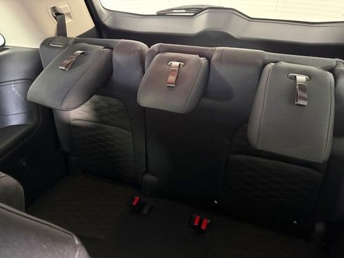 Used 2024 Nissan Pathfinder SV AWD/4WD image 21