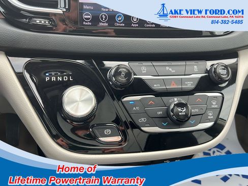Used 2019 Chrysler Pacifica Touring-L Plus w/ Tire & Wheel Group FWD image 41