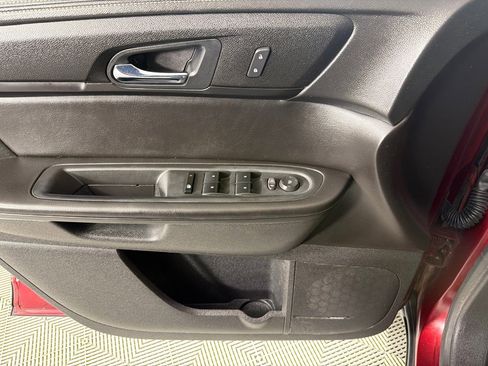 Used 2016 Chevrolet Traverse LT AWD/4WD image 10