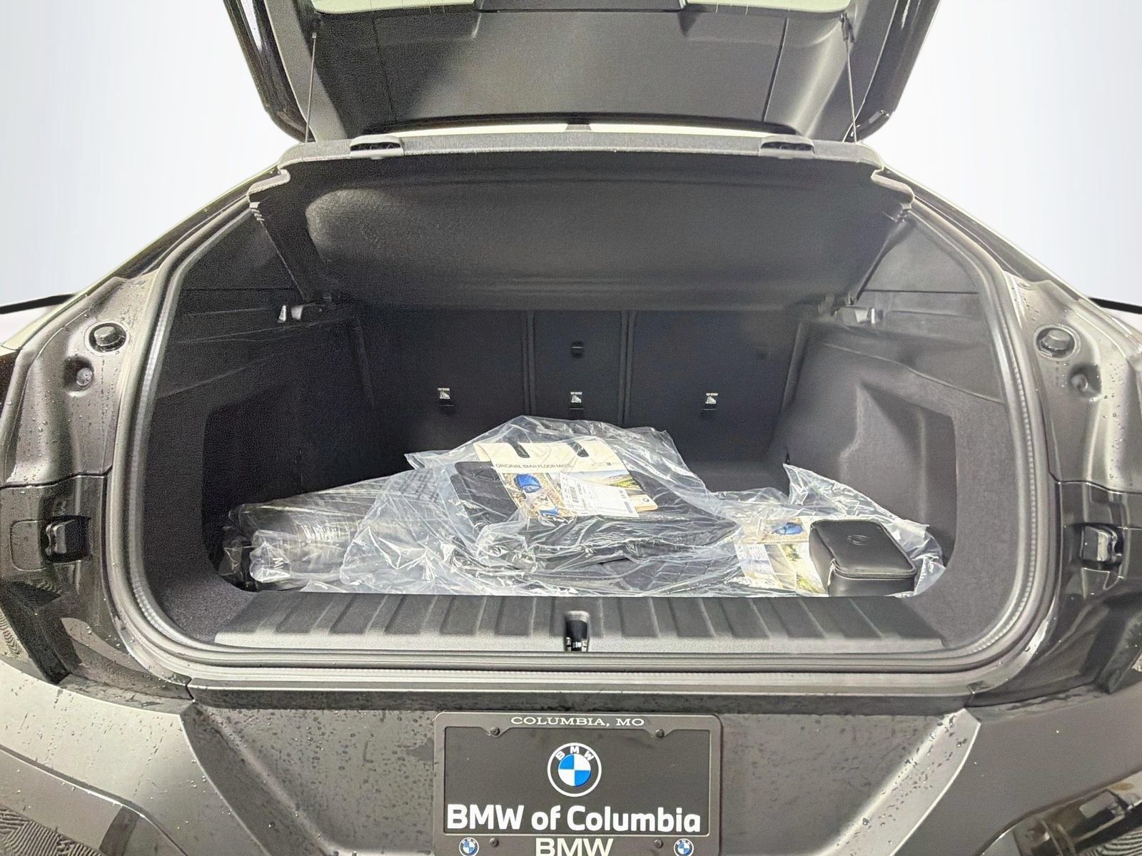 New 2026 BMW X2 xDrive28i w/ Technology Package AWD/4WD image 28