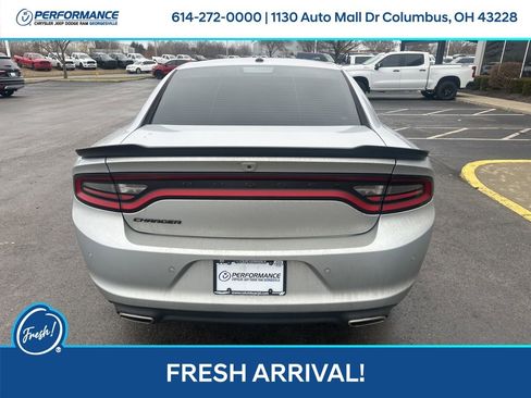 Used 2022 Dodge Charger SXT w/ Blacktop Package image 5
