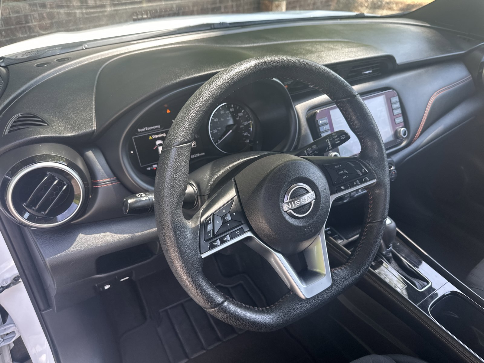 Used 2024 Nissan Kicks SR FWD image 18