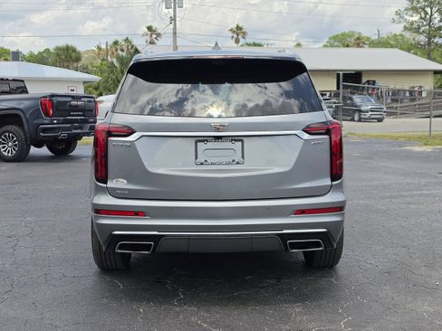 Used 2023 Cadillac XT6 Premium Luxury w/ Platinum Package AWD/4WD image 5