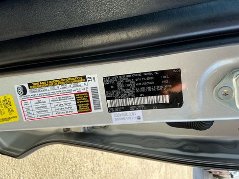 Used 2024 Toyota Grand Highlander Limited image 27