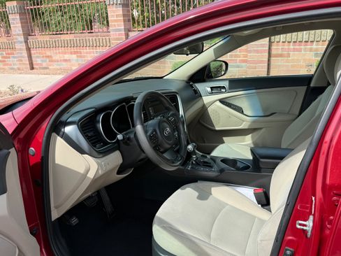 Used 2014 Kia Optima LX image 6