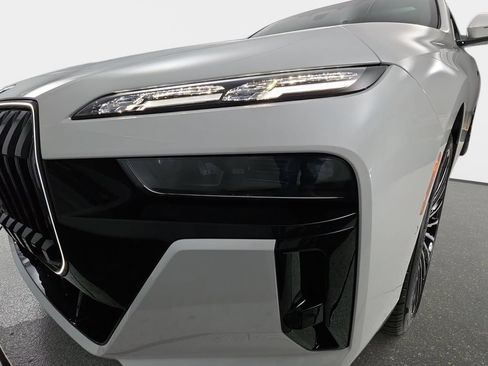 New 2026 BMW i7 xDrive60 w/ Executive Package AWD/4WD image 31