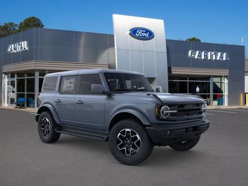 New 2025 Ford Bronco Outer Banks AWD/4WD image 7