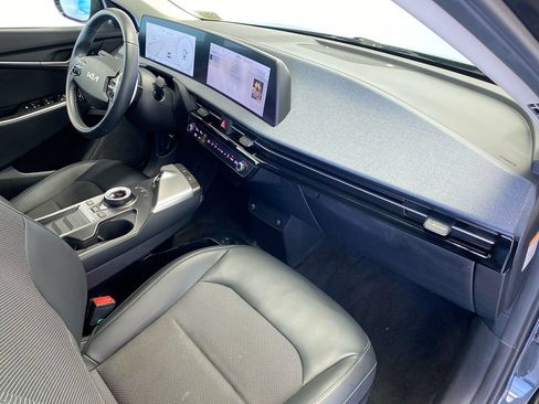 Certified 2024 Kia EV6 Light RWD image 29